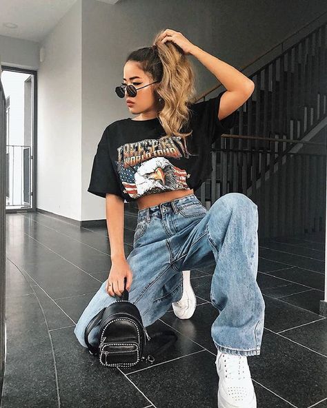 Bruh Girl Outfits, Tomboy Style Outfits, Streetwear Fashion Women, Pinterest Outfits, Teenager Outfits, Mode Inspo, Tomboy Fashion, Tshirt Outfits, Outfit Goals