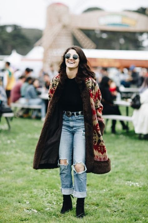 Stylish AF. Fall Music Festival Outfit, Festival Outfits Winter, Outdoor Festival Outfit, Jazz Festival Outfit, Wine Festival Outfit, Beer Festival Outfit, Cold Festival Outfit, Electro Festival Outfit, Outfits For Cold Weather