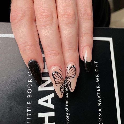 Nails Sparkly, Butterfly Nail Designs, Butterfly Nails, Black Acrylic Nails, Butterfly Nail Art, Homecoming Nails Acrylic, Nails White, Nails 2023, Nails Simple