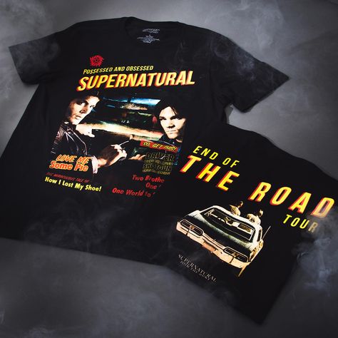 <em>Supernatural</em> stars team with Hot Topic for charitable 'End of the Road' T-shirt Supernatural Finale, Supernatural Star, Supernatural Shirt, Supernatural Merchandise, Eric Kripke, Supernatural Jensen, End Of The Road, Winchester Brothers, Supernatural Fandom