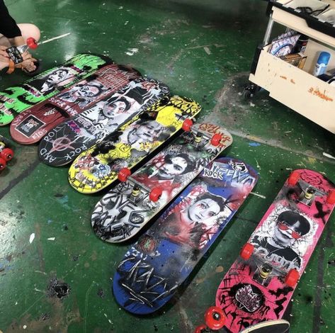 #superboard #maxident #skateboard #skate #skz #straykids Kids Skateboarding, Kids Skates, Skateboard Design, Skateboard Art, Kpop Idol, Dream Life, Boy Groups, Stray Kids, Skateboard