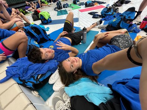 Swimmer Couple Aesthetic, Swimmer Couple Goals, Swimmer Couple, Swim Couples, Swimmer Couples, Boarding School Life, Aesthetic Couple, Swimming Pictures, Swimming Motivation