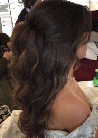 Rambut Brunette, Simple Prom Hair, Guest Hair, Ball Hairstyles, Quince Hairstyles, Long Hair Color, Prom Hairstyles For Long Hair, Hair Stylies, Long Brown Hair