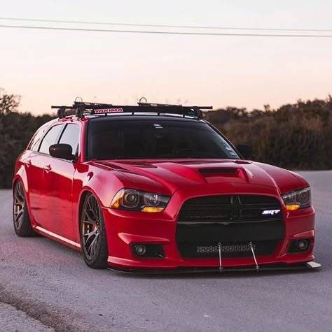 Dodge Wagon, Srt Dodge, Dodge Charger Hellcat, Dodge Charger Rt, Dodge Srt, Dodge Charger Srt, Hemi Engine, Dodge Muscle Cars, Dodge Magnum