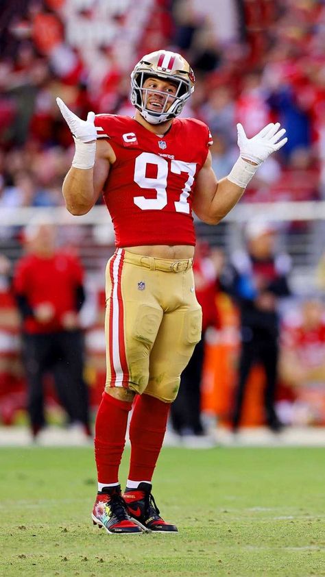 Nick Bosa Girlfriend, 49ers Wallpaper, College Football Outfits, 49ers Pictures, Football America, Nfl Wallpaper, Nick Bosa, 49ers Players, Nfl Football 49ers