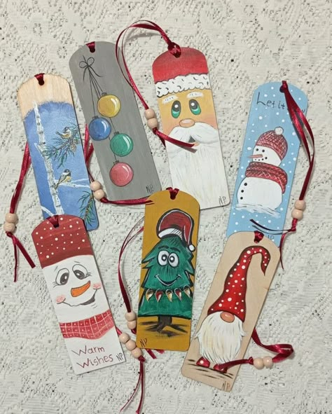 Fabric Christmas Cards, Christmas Diary, Funny Family Christmas Cards, Bookmarks Christmas, Winter Wonderland Card, Christmas Bookmark, Needle Felted Ornaments, Christmas Bookmarks, Creative Bookmarks