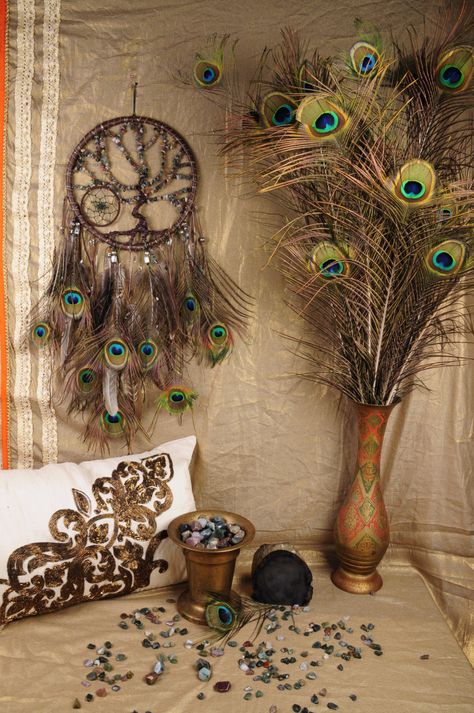 Peacock Dreamcatcher, Dream Catcher Ideas, Window Hanger, Native Culture, Rain Chains, Large Dream Catcher, Rain Chain, Bhagavad Gita, Dreamcatchers