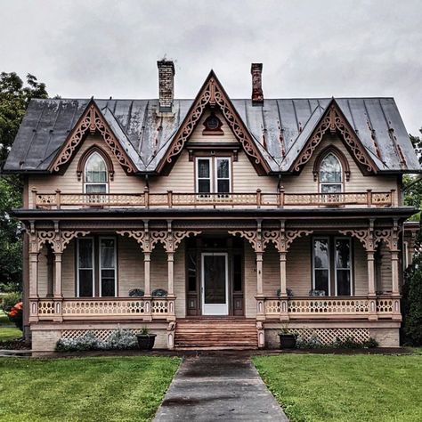 Historical Homes Of America on Instagram: “Gothic Revival Victorian in Moorefield, West Virginia, photo by @frenchieyankee  #arch #archie #architecture #architecturephotography…” Gothic Revival Cottage, Carpenter Gothic, Gothic Revival House, Gothic Revival Architecture, Victorian Exterior, Abandoned Mansion, Old Mansions, Gothic Revival, Architecture Model Making