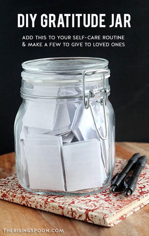 DIY Gratitude Jar (Easy Self-Care Idea or Homemade Gift) Jar Design Ideas, Gratitude Jar Ideas, Gratitude Scripture, Grateful Jar, Gratitude Pictures, Joy Jar, Grateful Quotes Gratitude, Gratitude Game, Happiness Jar