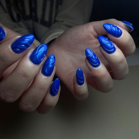 3d blue chrome     Builder gel overlay (intermediate art)    #AdelaideNails #GelNailArt #NailTechnicianAdelaide #NailArtistsAU #NailDesigns #GelManicure #NailInspiration #NailArtAddict #NailSwag #NailArtOfInstagram #NailStagram #NailArtistLife #NailArtLove #NailArtGallery #NailDesignInspiration #NailTechLife #NailsOnPoint #NailArtistry #NailObsession #NailFashions #NailTrends #NailSalonAdelaide #NailPro #GelNailsAdelaide #InstaNails #adelaidebiab #adelaidegelx #bluenails #3dnails #chromenails Nails With Builder Gel, Gel Nails Ideas, Intermediate Art, Builder Gel Nails, Blue Chrome, Gel Overlay, Nail Design Inspiration, Builder Gel, Nail Studio