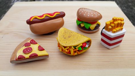 Play Doo, Polymer Clay Home Decor, Clay Home Decor, Food Clay, Polymer Clay Magnet, Art Magnets, Clay Moulding, Food Sculpture, Clay Magnets