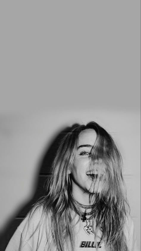 Aesthetic Wallpaper Billie Eilish | 3D Wallpapers Film Disney, Zac Efron, Maroon 5, Margot Robbie, White Photo, Cardi B, Khloe Kardashian, Grace Kelly, Ed Sheeran