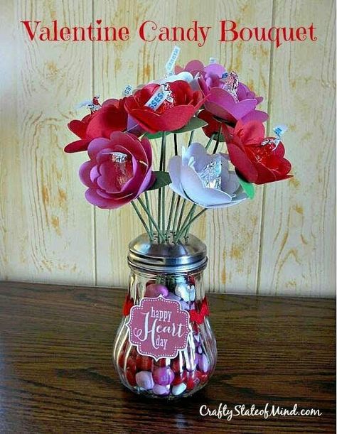 Hershey Kiss Flowers, Hershey Kiss Roses, Hershey Kiss Valentine, Candy Bouquet Diy, Valentine Bouquet, Hershey Kiss, Candy Crafts, Valentine Ideas, Valentine Candy