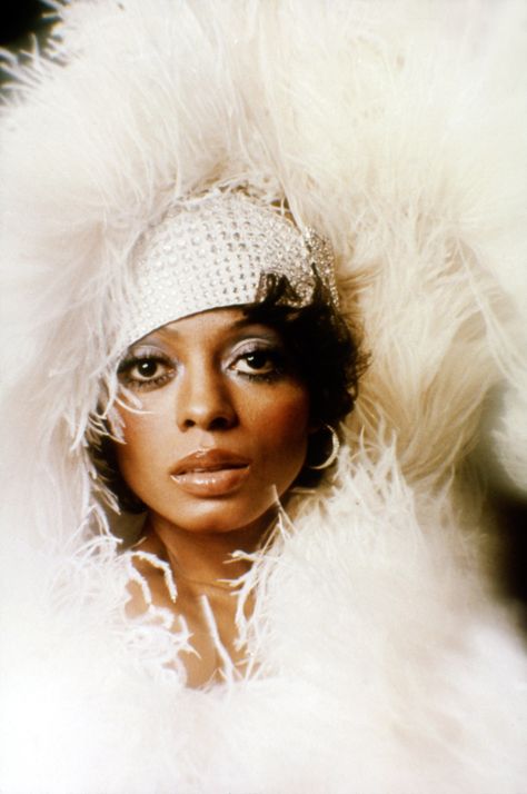 Diana Ross Shares Her Diva Beauty Rules, From Dark Sunglasses to a Signature Scent That “Sings” Diana Ross Supremes, Lady Sings The Blues, Evan Ross, Vintage Black Glamour, Black Hollywood, Diana Ross, Looks Black, Good Movies To Watch, Beauty Icons