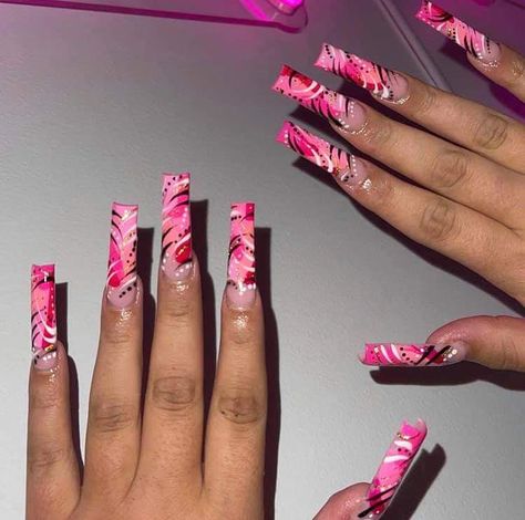 Nail Designs From The Early 2000s, 2000s Acrylic Nails Designs, Early 2000s Acrylic Nails, Throwback Nail Designs, 90’s Nail Designs, Pink 90s Nails, 90s Nails Acrylic Black Women, Nail Designs 90s, 2000 Inspired Nails