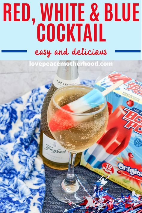 This Red, White and Blue Cocktail is a must-have for any summer party. Who doesn't enjoy a Bomb Pop during the summer? This Bomb Pop Cocktail is the boozy drink to add to your Fourth of July menu! Bomb Pop Drink, Bomb Pops, 4th Of July Cocktails, Champagne Drinks, Hey Bartender, Prosecco Cocktails, Pop Champagne, Bomb Pop, Blue Desserts