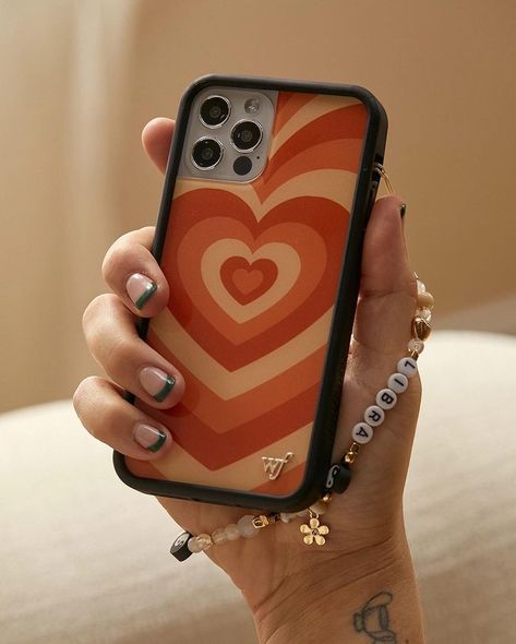 Urban Outfitters (@urbanoutfitters) • Instagram photos and videos Photo Iphone Case, Wildflower Phone Cases, Pink Iphone Case, Wildflower Cases, Disney Iphone, Repeat Prints, Pink Iphone Cases, Pink Bling, Iphone Prints