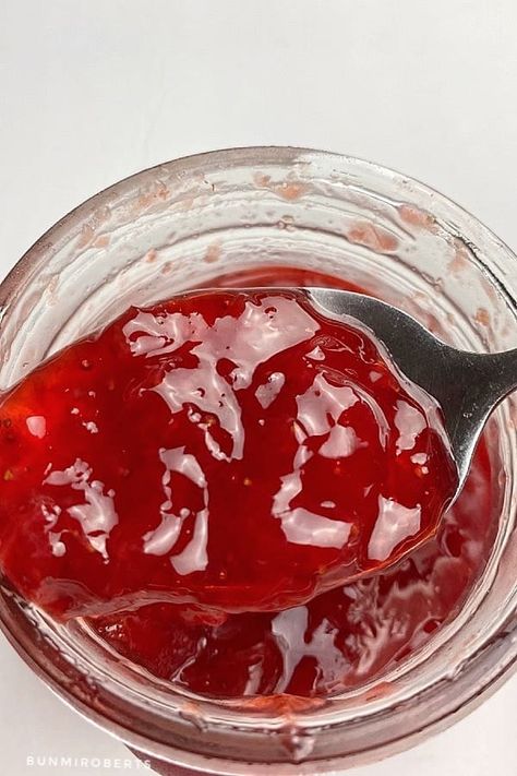 Easy Strawberry Jam With Pectin - Bunmi Roberts Jam From Frozen Strawberries, Strawberry Jam From Frozen Strawberries, Strawberry Jam With Pectin, Jam With Pectin, Easy Strawberry Jam, Easy Sauce Recipe, Pepper Jelly Recipes, Sauces Recipes, Strawberry Jam Recipe