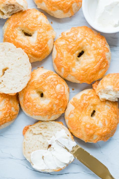 Asiago Cheese Bagel Recipe, Asiago Bagel Recipe, Asiago Bagels, Panera Bagels, Bagel Calories, How To Make Bagels, Sourdough Bagels, Fruit Sandwich, Cheese Bagels