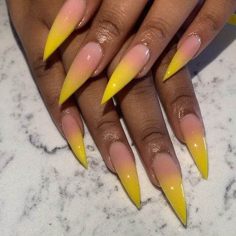 Instagram post by TXnailsandspa • Feb 3, 2019 at 6:54pm UTC Yellow Stilleto Nails, Boss Nails, Nails 2017, Christmas Manicure, Perfect Manicure, Stiletto Nails Designs, Nails Spa, Popular Nails, Yellow Nails