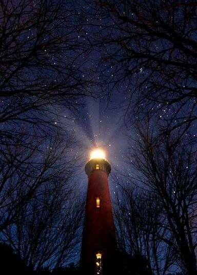 Wow beautiful Currituck Lighthouse, Lighthouse Photography, Corolla Nc, Lighthouses Photography, Lighthouse Photos, Lighthouse Pictures, Lighthouse Art, Cape Hatteras, Beautiful Lighthouse