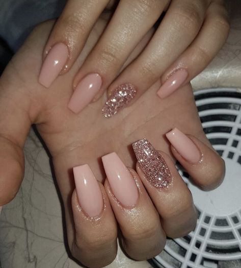 Rose Gold Nails Glitter, French Pedicure, Gold Glitter Nails, Rose Gold Nails, Ballerina Nails, Trim Nails, Prom Nails, Dream Nails, Glitter Nail Art