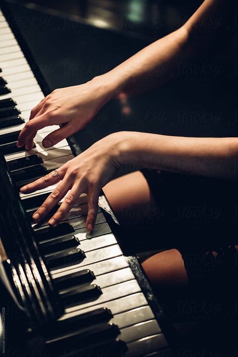 Piano Photoshoot, Song Recording, Piano Hands, Piano Photography, Piano Girl, Mixing And Mastering, Musician Portraits, Piano Studio, Hand Photography