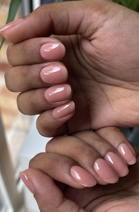 Summer Nails Dark Skin, Summer Nails Dark, Natural Manicure Ideas, Clip In Hair Extensions Styles, Nails Dark Skin, 22 Inch Hair, Minimalistic Nails, 22 Inch Hair Extensions, Simple Summer Nails