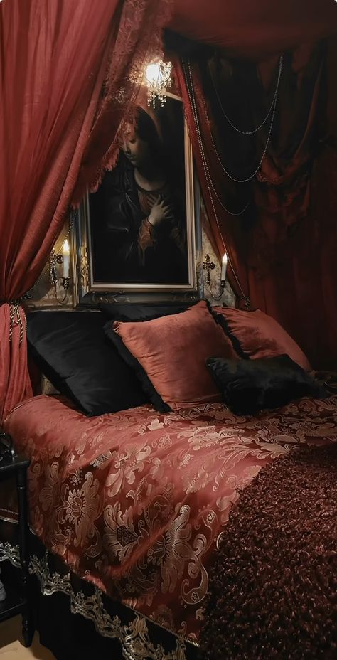 Vampire Bedroom Ideas, Grunge Apartment Aesthetic, Romantic Goth Bedroom, Goth Bedrooms, Victorian Bedroom Aesthetic, Gothic Canopy Bed, Eccentric Interior Design, Eccentric Interior, Vampire Bedroom