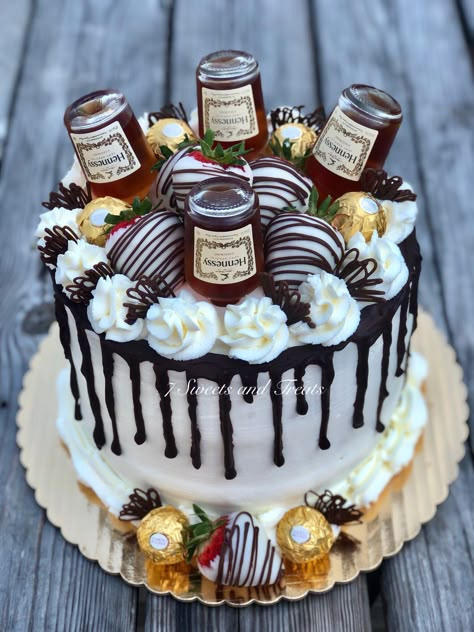 Birthday Cake With Ferrero Rocher, Chocolate Hennessy Cake, Chocolate Alcohol Cake, Custom Cake For Boyfriend, Cake With Dipped Strawberries, Birthday Cupcakes Ideas For Boyfriend, Birthday Cake Inspiration Men, Cakes With Alcohol Bottles, 21st Birthday Cake With Strawberries