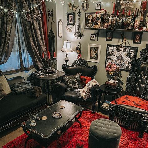 Goth Decor Bedroom, Goth Living Room, World Goth Day, Maximalist Room, Gothic Decor Bedroom, Dark Home Decor, Spooky House, Goth Home, Goth Home Decor