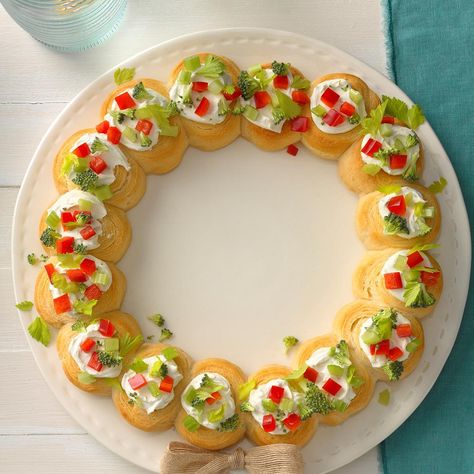 Christmas Eve Appetizers, Make Ahead Christmas Appetizers, Christmas Finger Foods, Best Christmas Appetizers, Christmas Appetizers Easy, Holiday Appetizers Easy, Christmas Buffet, Festive Appetizers, Christmas Appetizers Party