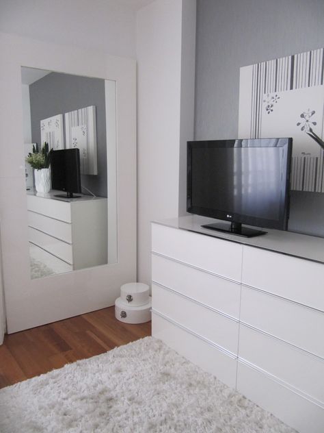 ikea.-malm Small Bedroom Interior, Ikea Malm, Room Aesthetic, First Home, Small Bedroom, Bedroom Interior, Bedroom, Home Decor, Home Décor