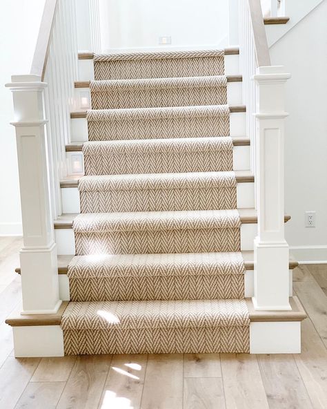 White Staircase, White Stairs, Staircase Runner, Taupe Walls, Herringbone Wood Floor, Stair Lights, Oak Stairs, Staircase Wall, Wood Staircase