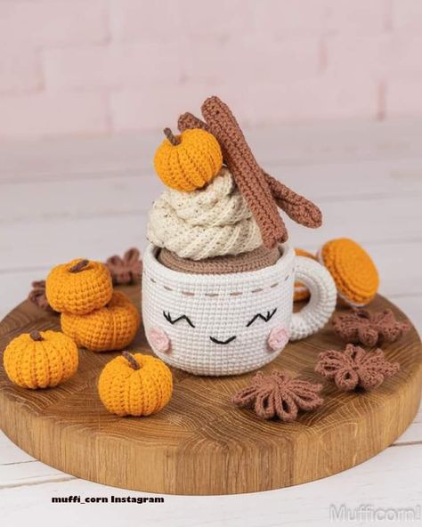 Autumn Crochet Amigurumi, Free Fall Amigurumi Patterns, Thanksgiving Amigurumi, Fall Amigurumi, Crochet Autumn, Autumn Crochet, Crochet Cardigans, Fall Crochet, Fall Crochet Patterns