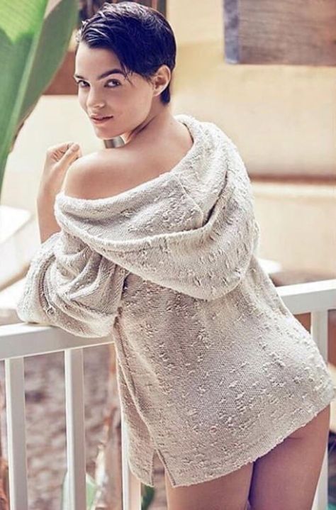 Brianna Hildebrand (Negasonic Teenage Warhead) Ciara Hanna, Most Romantic Hollywood Movies, Negasonic Teenage, Brianna Hildebrand, Italy Magazine, Hollywood Movies, Actrices Hollywood, Girl Celebrities, Bold And The Beautiful