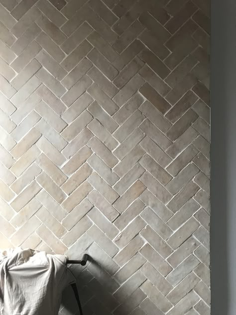 Style Report | In the mood for nude – TILES OF EZRA Zellige Tile, Bohol, White Brick, Bathroom Renos, Dream Spaces, On The Floor, Bathroom Inspiration, Brick Wall, 인테리어 디자인