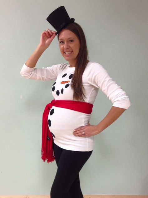 Maternity Halloween Costume DIY Diy Maternity Shirt, Ugly Christmas Sweater Pregnant, Maternity Halloween Costume, Olaf Halloween Costume, Maternity Halloween, Snowman Costume, Pregnancy Costumes, Pregnant Halloween Costumes, Diy Ugly Christmas Sweater