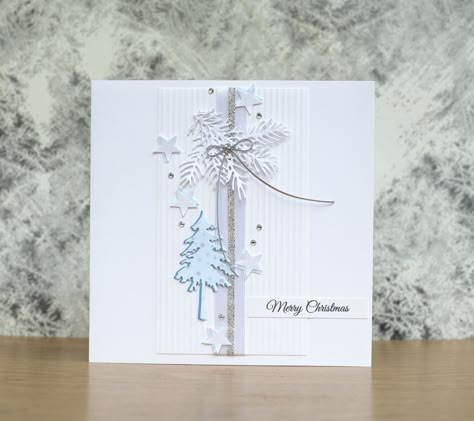 Surprise you loved ones by wishing Merry Christmas with this minimalistic style card!  The card measures 15 cm by 15 cm (5.9'' by 5.9'') and the inside has been left blank for your own personal message. Simpy lift the covering paper and write down your sentiments. The card comes with an envelope as shown in the picture.  Additional quantities are available and custom orders are very welcome! Convo me with any special requests. - WORLDWIDE TURNAROUND TIME - Standard shipping - 14 to 30 working da Handmade Christmas Card, Merry Christmas Gift, Merry Christmas Gifts, Luxury Card, Elegant Cards, Personalised Christmas Cards, Merry Christmas Card, Christmas Cards To Make, Handmade Greetings