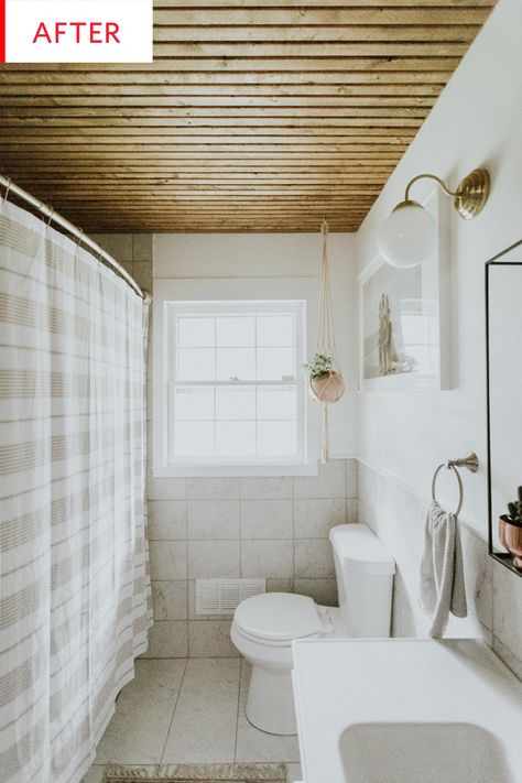 Neutral bathroom with paneled ceiling and brass accents. #bathroomdesign #bathroomdecor Basement Bathroom Ceiling Ideas, Wood Panel Bathroom, Slat Ceiling, Master Suite Decor, Wood Slat Ceiling, Ceiling Bathroom, Fake Wood, Industrial Style Bathroom, Bubble Baths