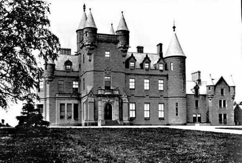 Buchanan Castle – Drymen, Scotland - Atlas Obscura Abandoned Manor, Clan Buchanan, Scotland Forever, Castle Scotland, Castles In Scotland, Scotland Castles, Scottish Castles, Manor Houses, Loch Lomond