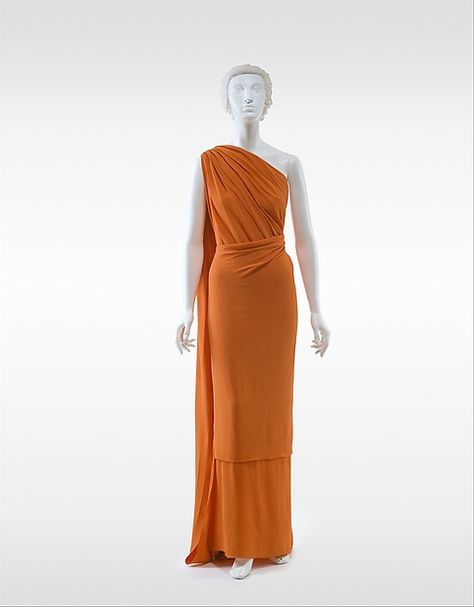 Madeleine Vionnet | Evening dress | French by Madeleine Vionnet (French, Chilleurs-aux-Bois 1876–1975 Paris) Madeleine Vionnet, Hussein Chalayan, Fashion Reference, Evening Blouses, Afternoon Dress, French Fashion Designers, 1930s Fashion, Vintage Gowns, Prom Dress Shopping