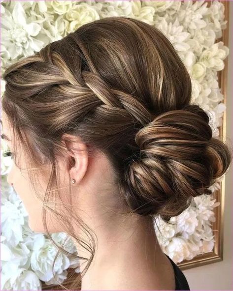 Flat Twist Hairstyles, Short Hair Highlights, Short Hair Pixie Cuts, Short Wedding Hair, Short Hair Updo, Braids For Short Hair, Box Braids Hairstyles, Elegant Hairstyles, Twist Hairstyles