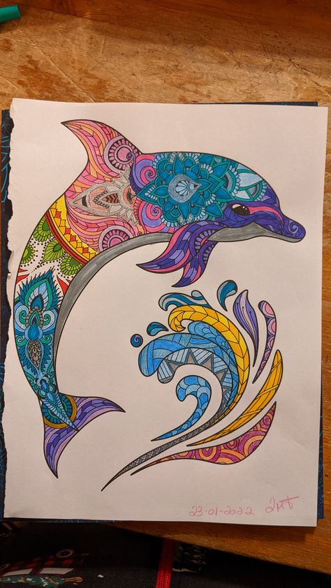 Aboriginal Art Ideas, Dolphin Mandala Art, Ornamen Fauna, Stilasi Fauna, Zentangle Animals Art, Dolphin Drawing, Dolphin Painting, Butterfly Sketch, Dolphin Art