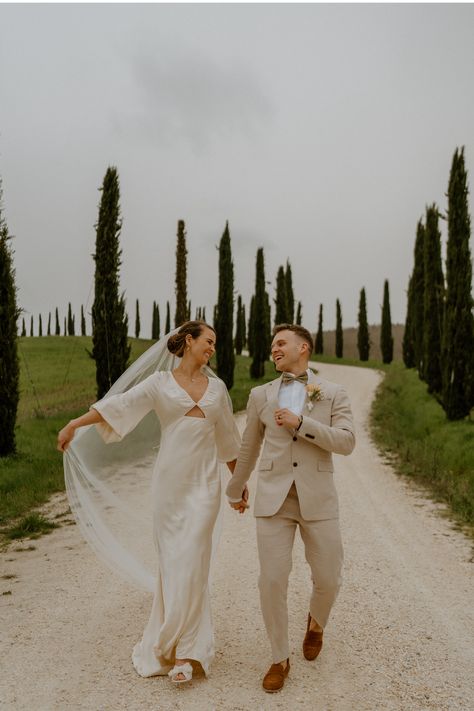 Bride Groom Italian Cyprus Tree Tuscany Wedding Tuscan Wedding Decor, Intimate Italian Wedding, Wedding Tuscany Italy, Cyprus Trees, Tuscany Italy Wedding, Italy Weddings, Wedding In Tuscany, Romantic Backdrop, Beautiful Roads