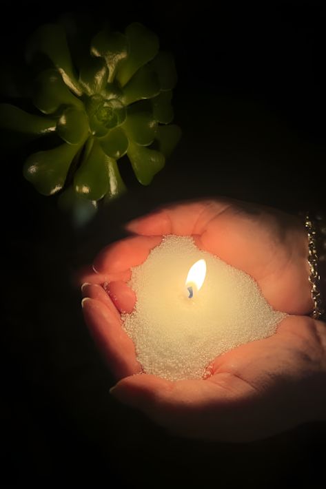 Adopted by all natural plant-based wax, this pearled candle wax sand will burn quietly but give out minimal annoying smoke and soot. Just have a calm and sweet rest without bothering. SPECIFICATION Color: White Weight: 750g/ 26.5oz Material: Plant-Based Wax Package Includes: 750g/ 26.5oz Wax Sand Application: reading, SPA, dating, shower, wedding, Christmas, Thanksgiving, New Year, etc. Sand Candles Diy, Pearl Candles, Pearled Candles, Powder Candle, Candles Inspiration, Sand Diy, Sand Candle, Reusable Candle, Pearl Wax