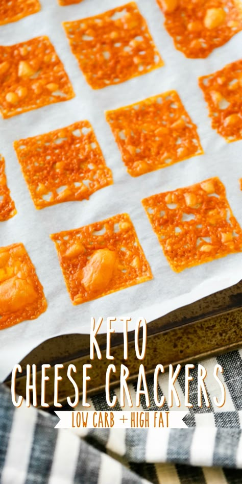 Keto Cheese Crackers, Cheese Cracker Recipe, Cheese Keto, Low Carb Crackers, Supreme Pizza, Keto Cheese, Keto Lifestyle, Homemade Cheese, Cheese Crackers