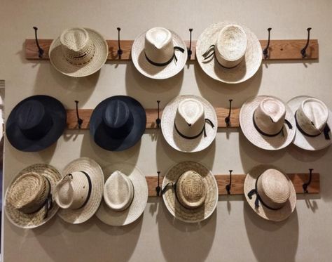 Need ideas on how to store your hats?  These most creative hat rack ideas may help you doing your hat organization. Save it for later!  Tags: hat rack ideas, hat organization, hat storage ideas, DIY hat rack, hat display ideas Diy Hat Display, Hat Storage Ideas, Hat Rack Ideas, Wall Hat Racks, Diy Hat Rack, Cowboy Hat Rack, Diy Rack, Cap Rack, Wall Hats