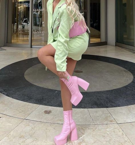 Pink Go Go Boots Outfit, Barbie Boots Outfit, Outfit Ideas With Pink Heels, Pink Dress Green Accessories, Pink Boots Outfit Ideas, Green Barbie Outfit, Pink Gogo Boots Outfit, Light Green And Pink Outfit, Green With Pink Outfit