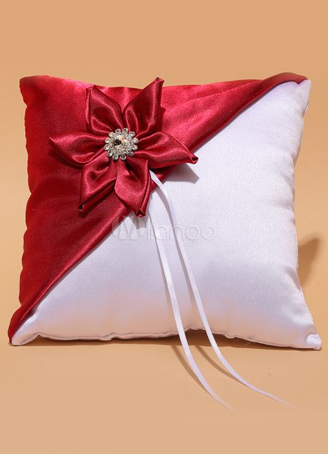 Draps Design, Fancy Pillows, Bow Pillows, Bed Cover Design, Wedding Cushion, Wedding Ring Bearer Pillow, Wedding Ring Bearer, Creative Pillows, Pillows Decorative Diy